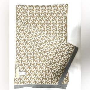 Michael Kors Knit Scarf
